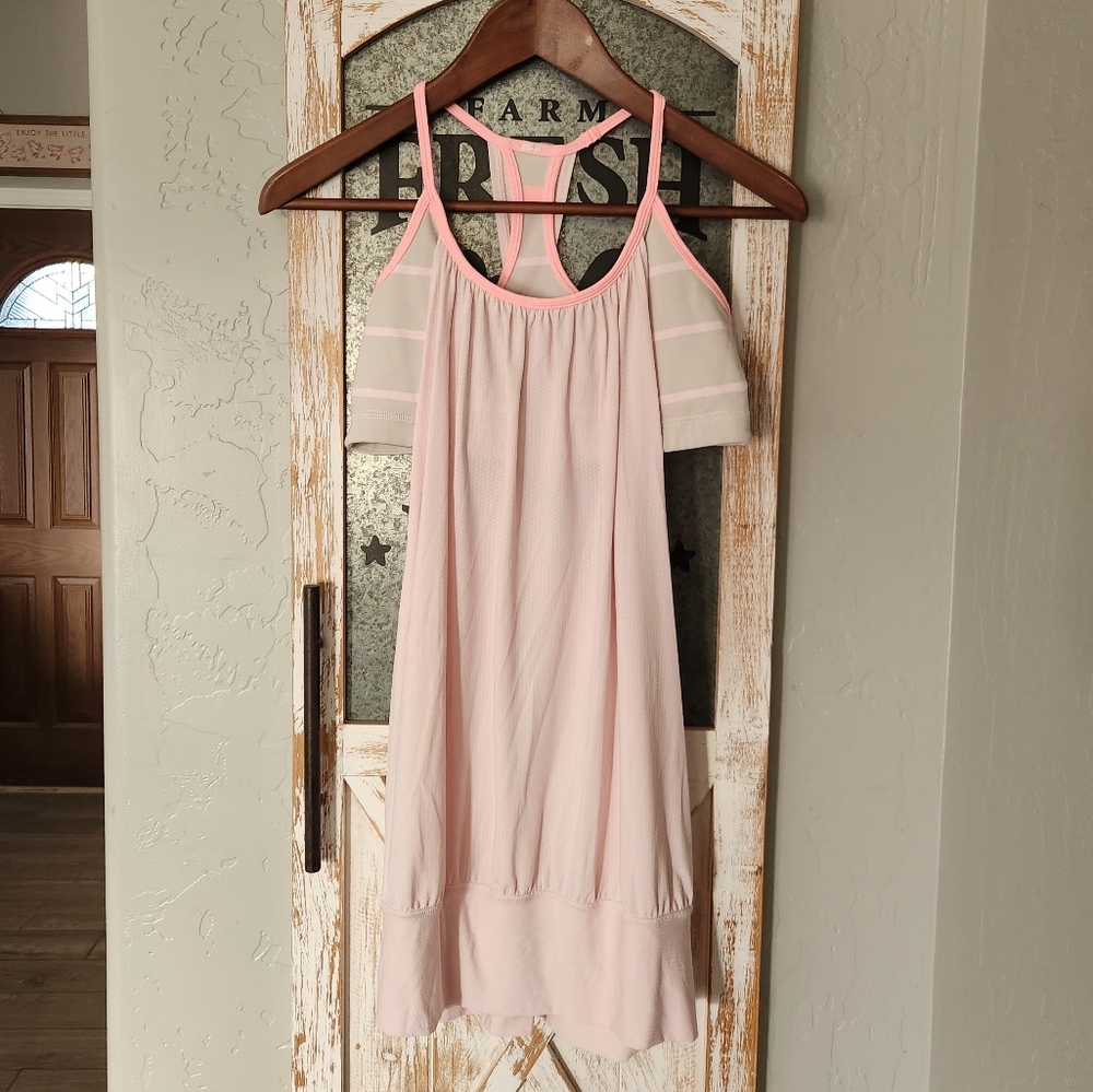 Lululemon tank